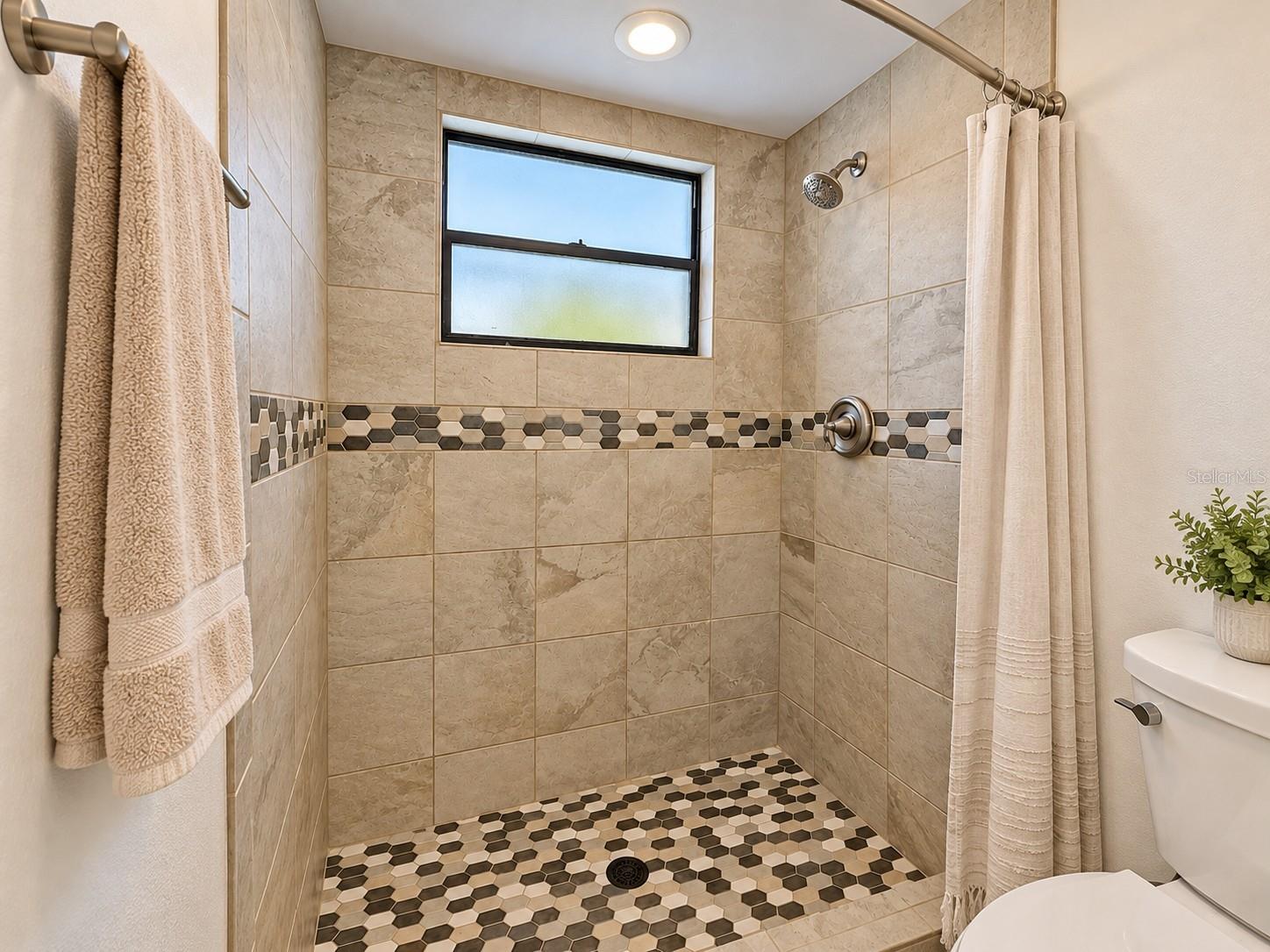 1064 DEER HOLLOW BLVD — photo 13