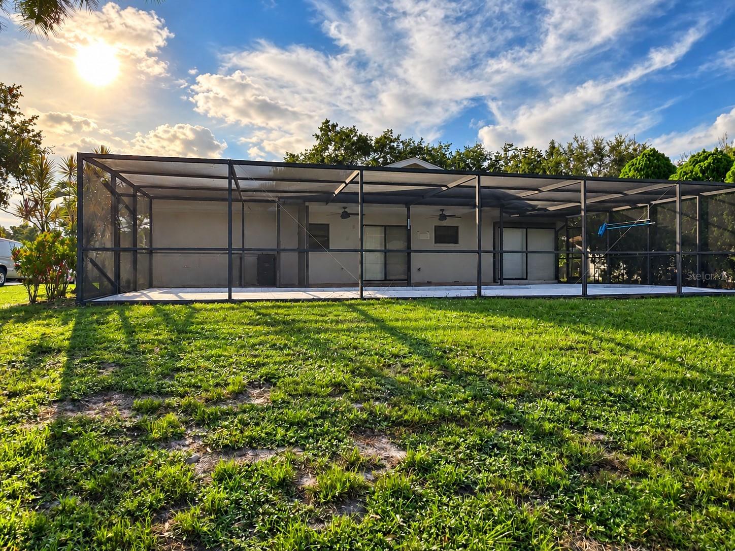 1064 DEER HOLLOW BLVD — photo 20