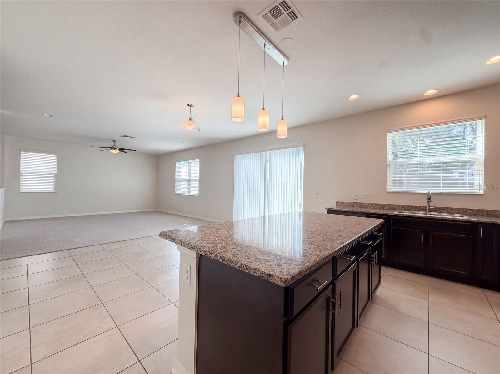 7607 TANGLE RUSH DR — photo 6