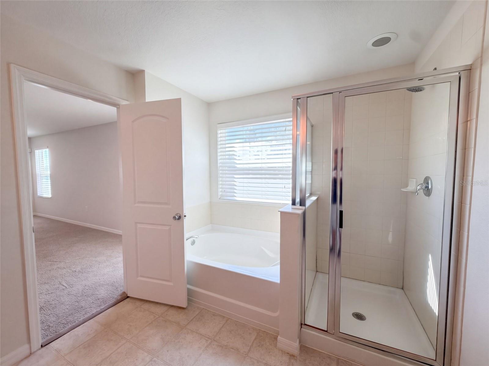 7607 TANGLE RUSH DR — photo 23