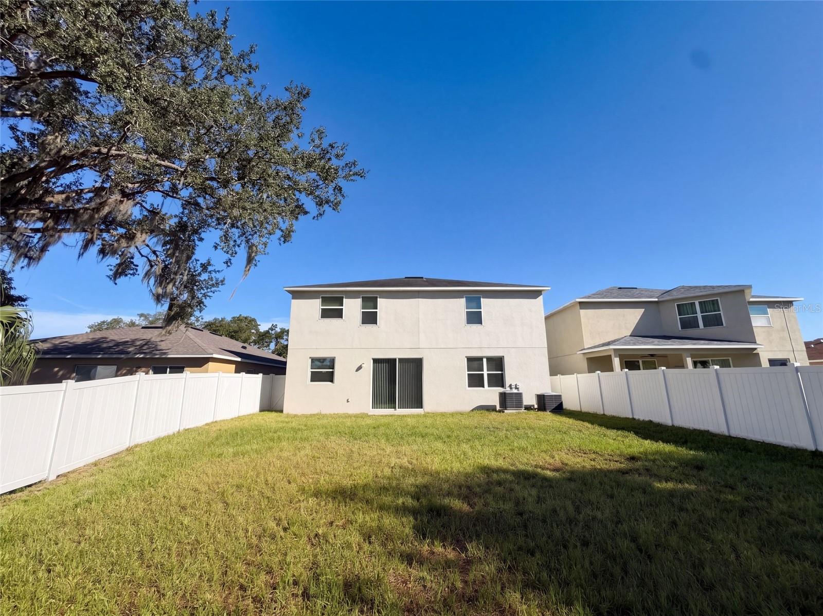 7607 TANGLE RUSH DR — photo 5