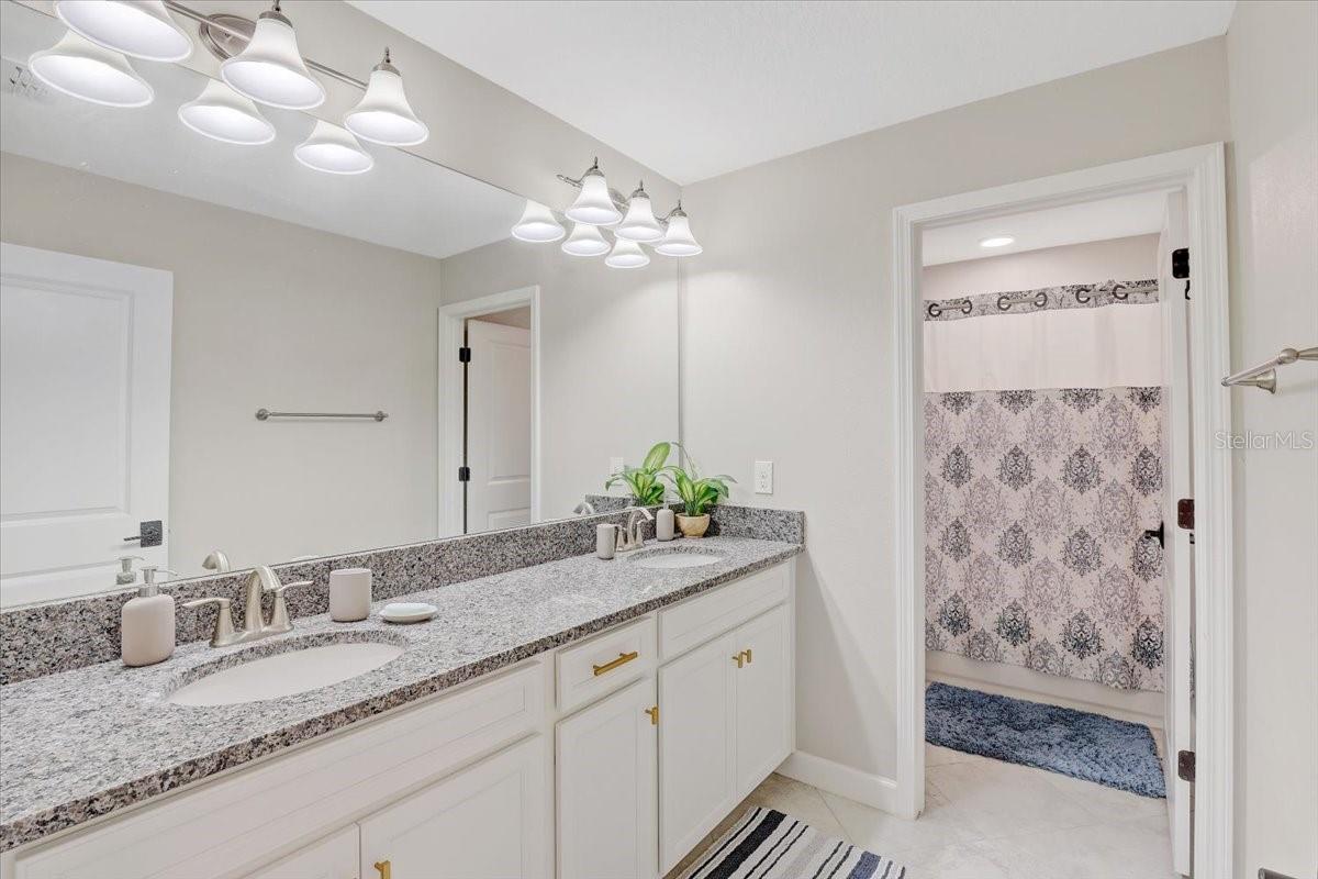7205 WASH ISLAND DR — photo 36