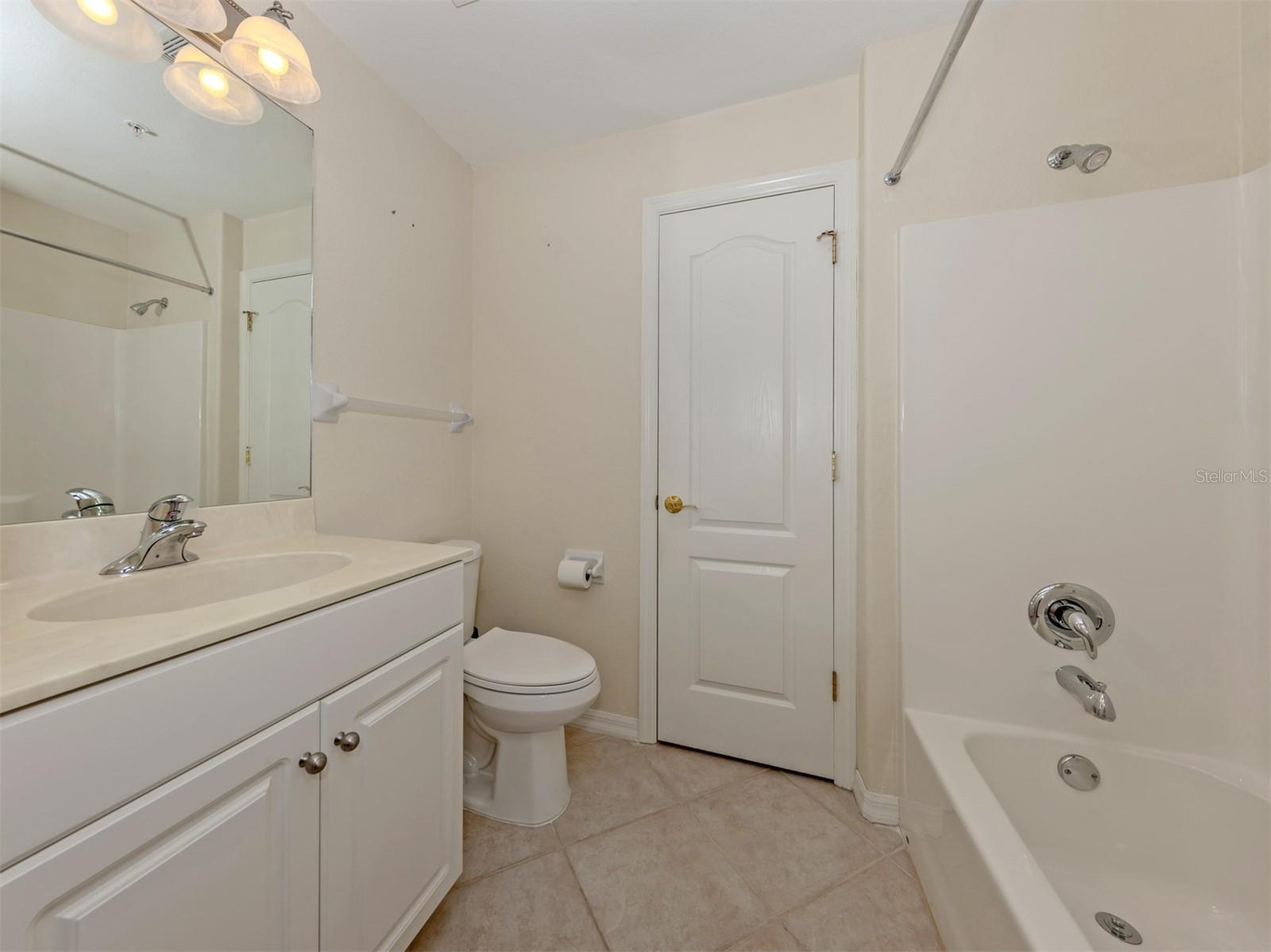 940 COOPER ST #202 — photo 25