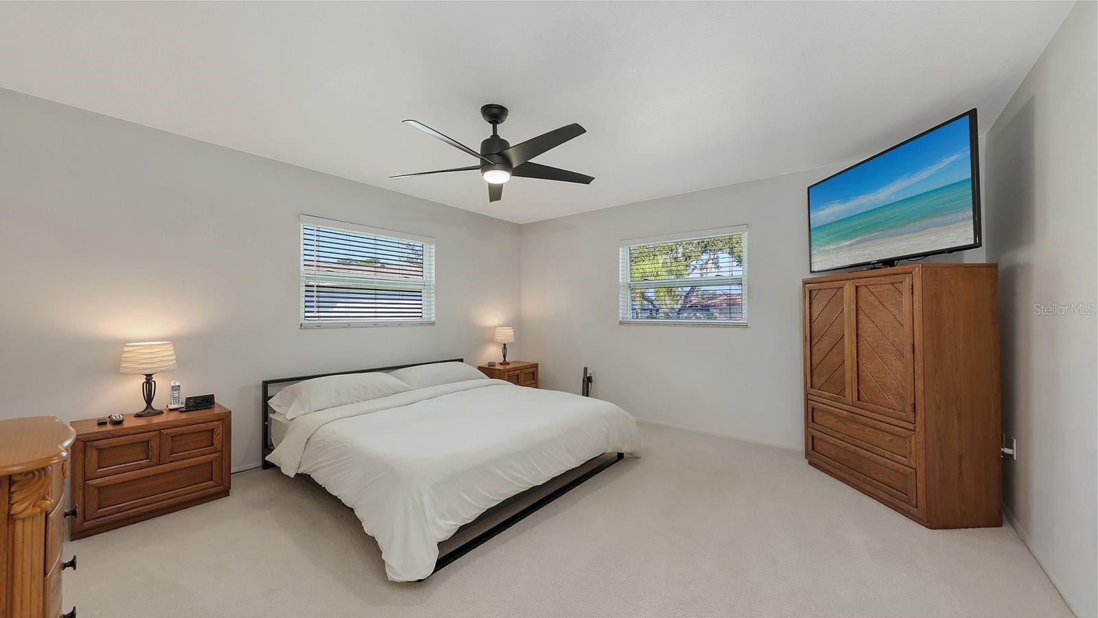 6717 ROXBURY DR — photo 23
