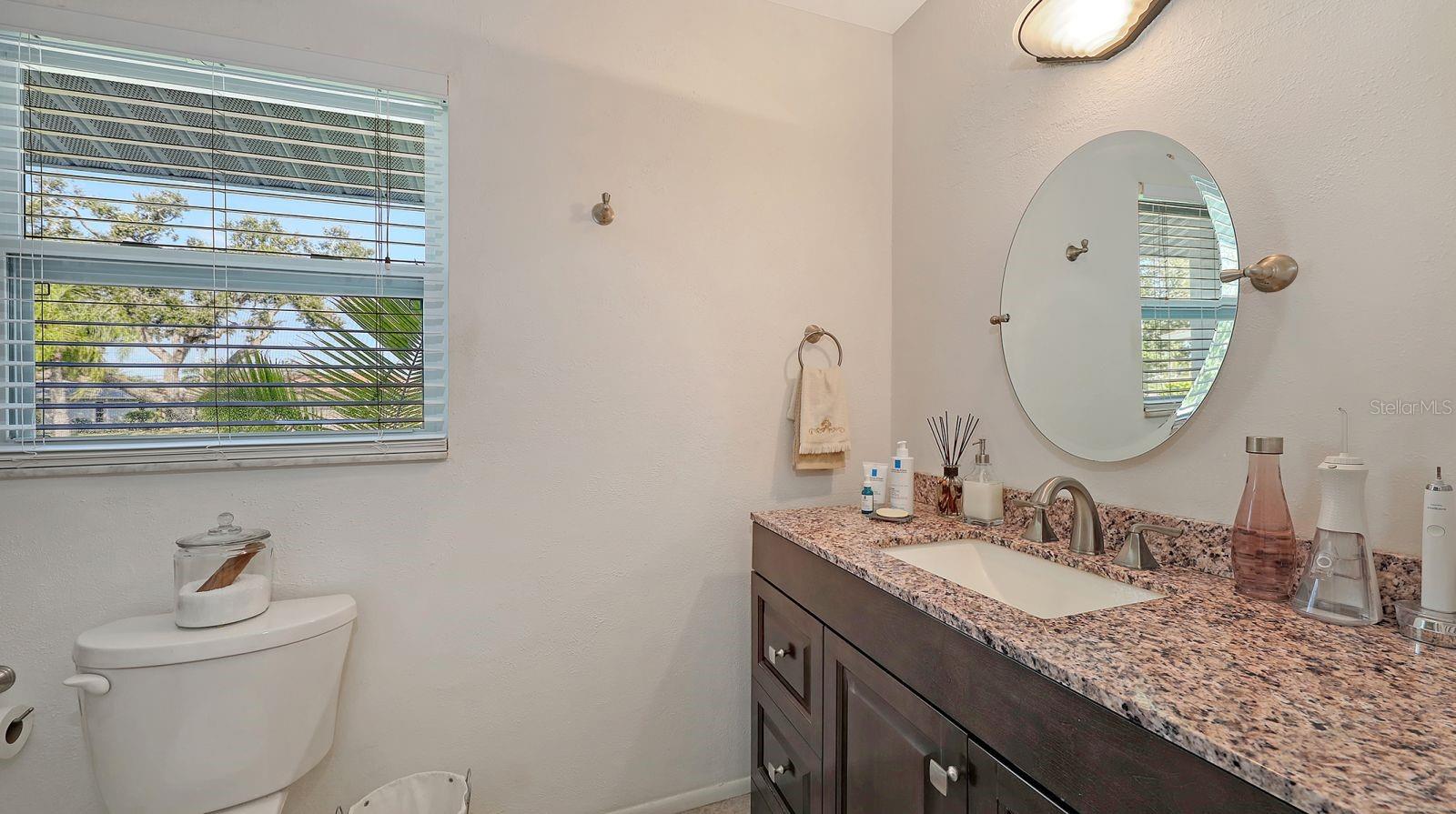6717 ROXBURY DR — photo 28