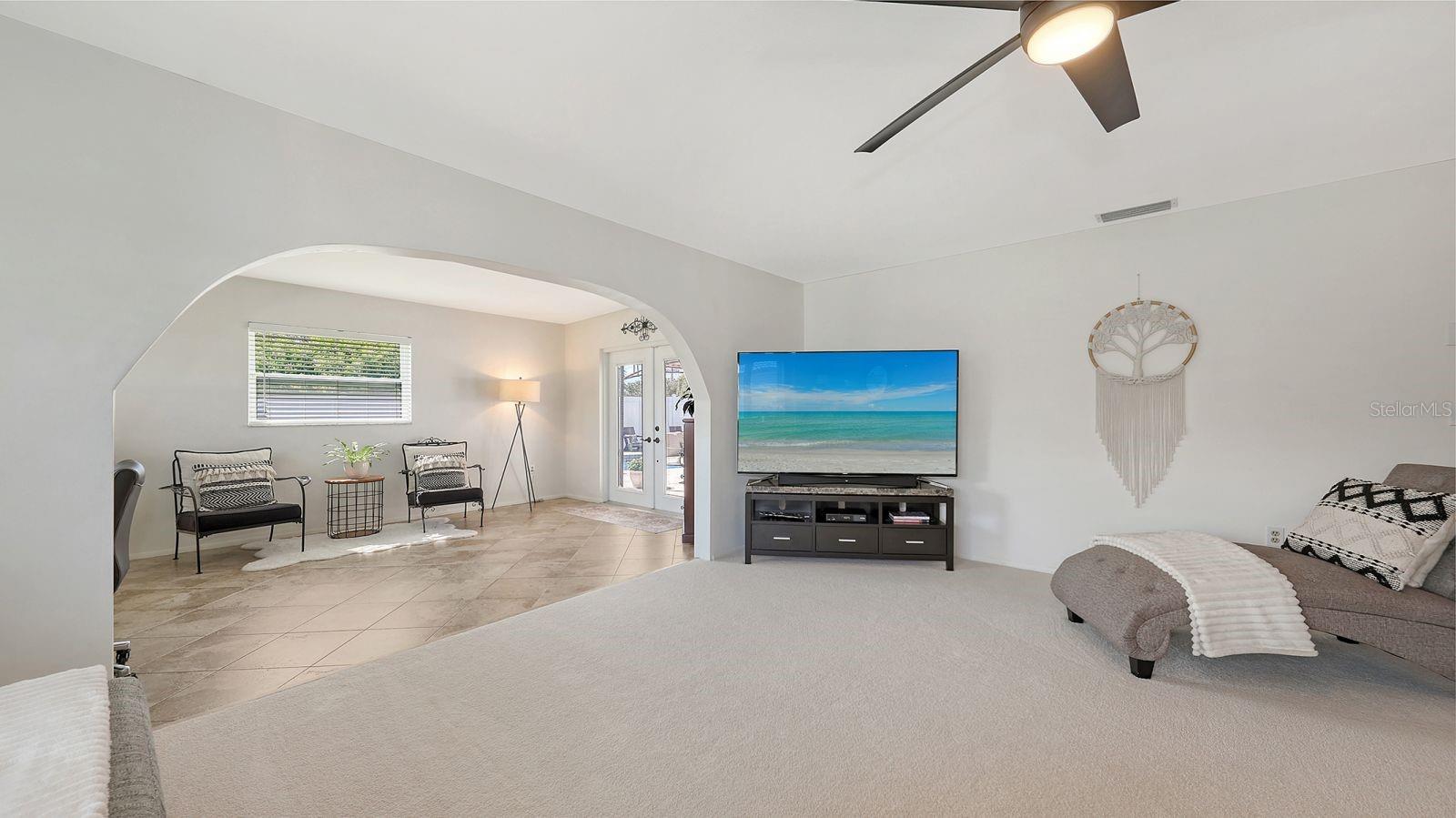 6717 ROXBURY DR — photo 14