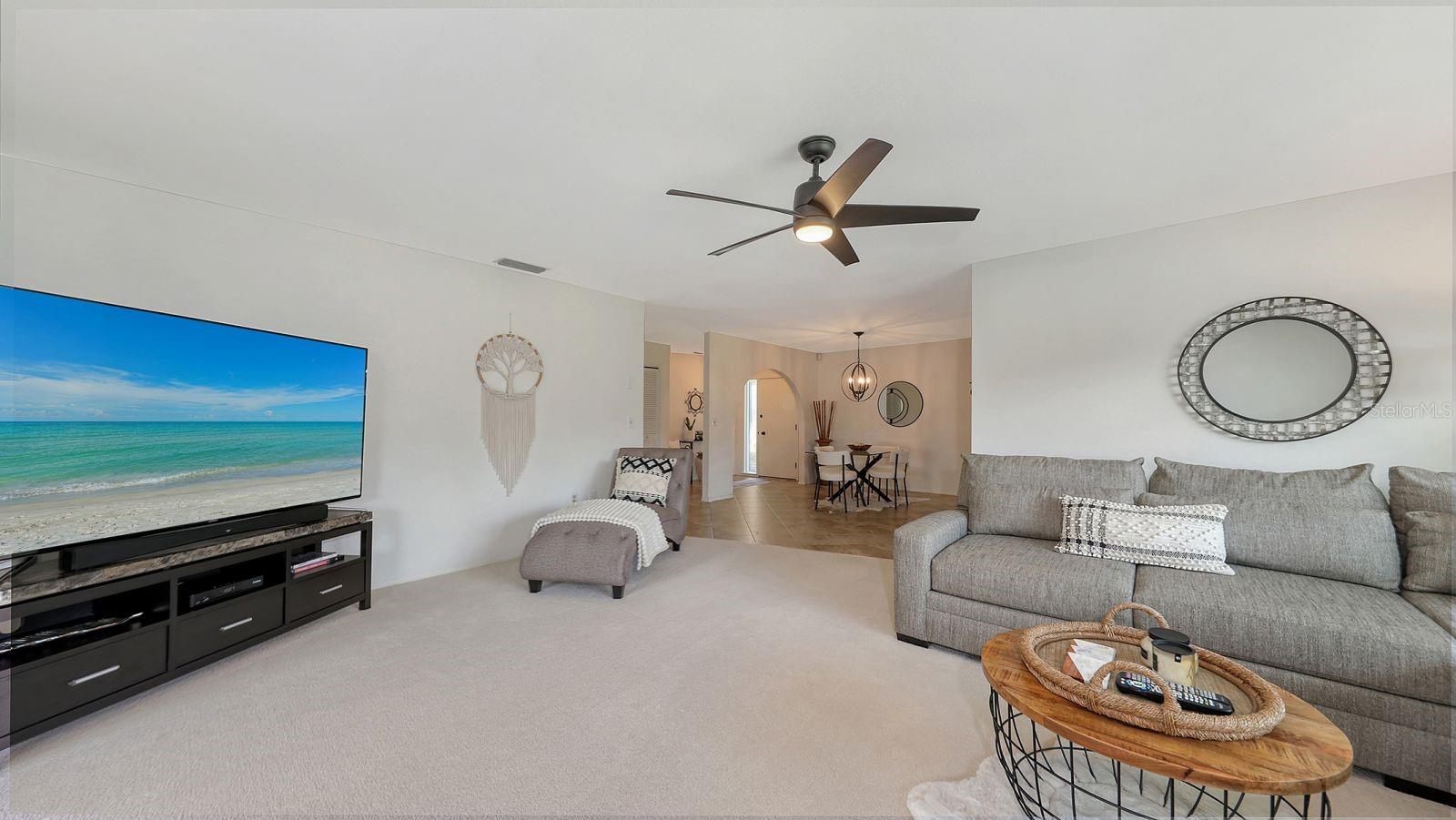 6717 ROXBURY DR — photo 16