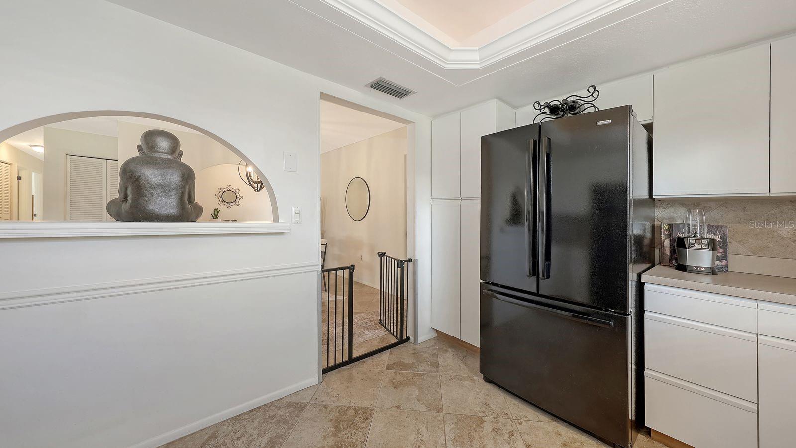6717 ROXBURY DR — photo 11