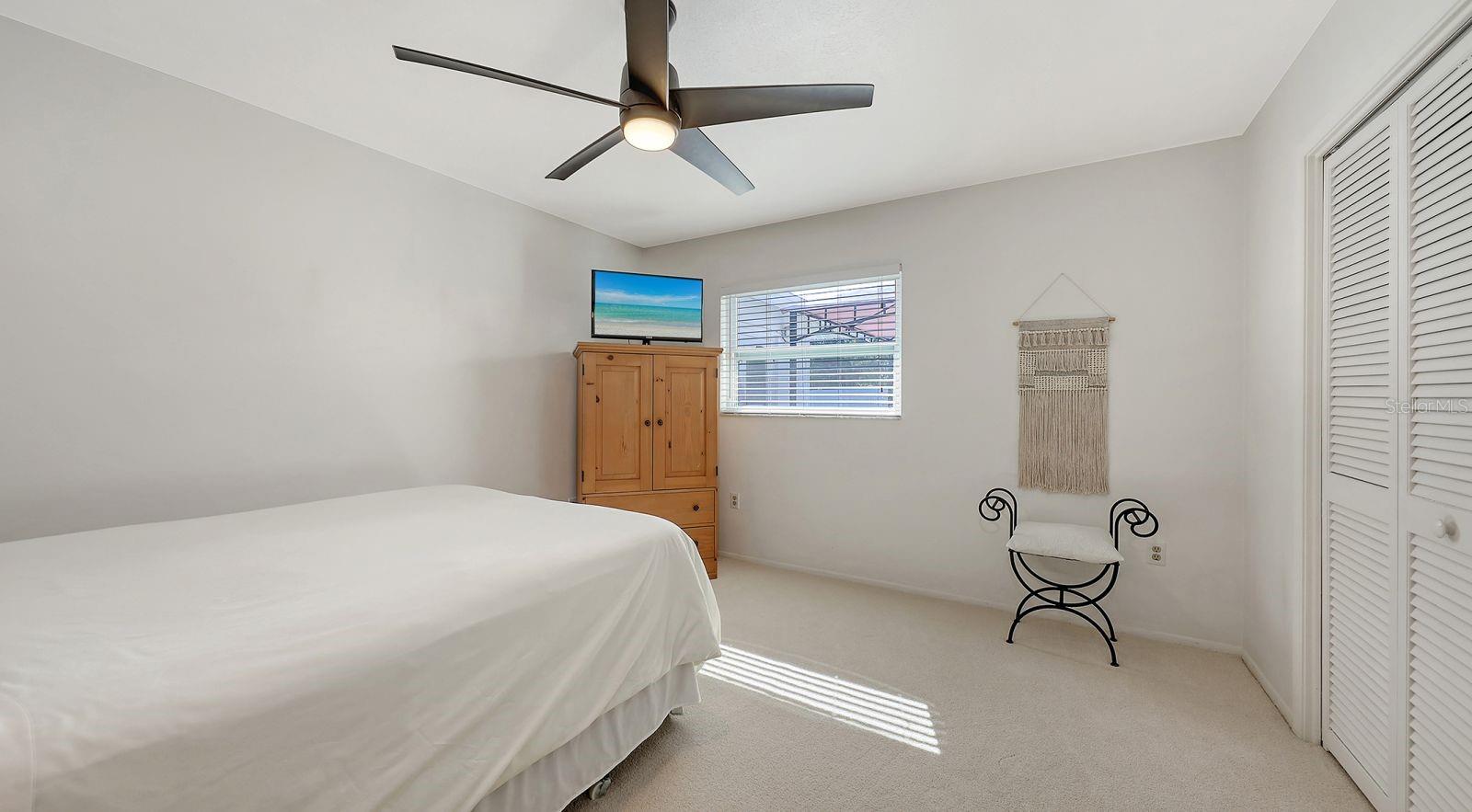 6717 ROXBURY DR — photo 30