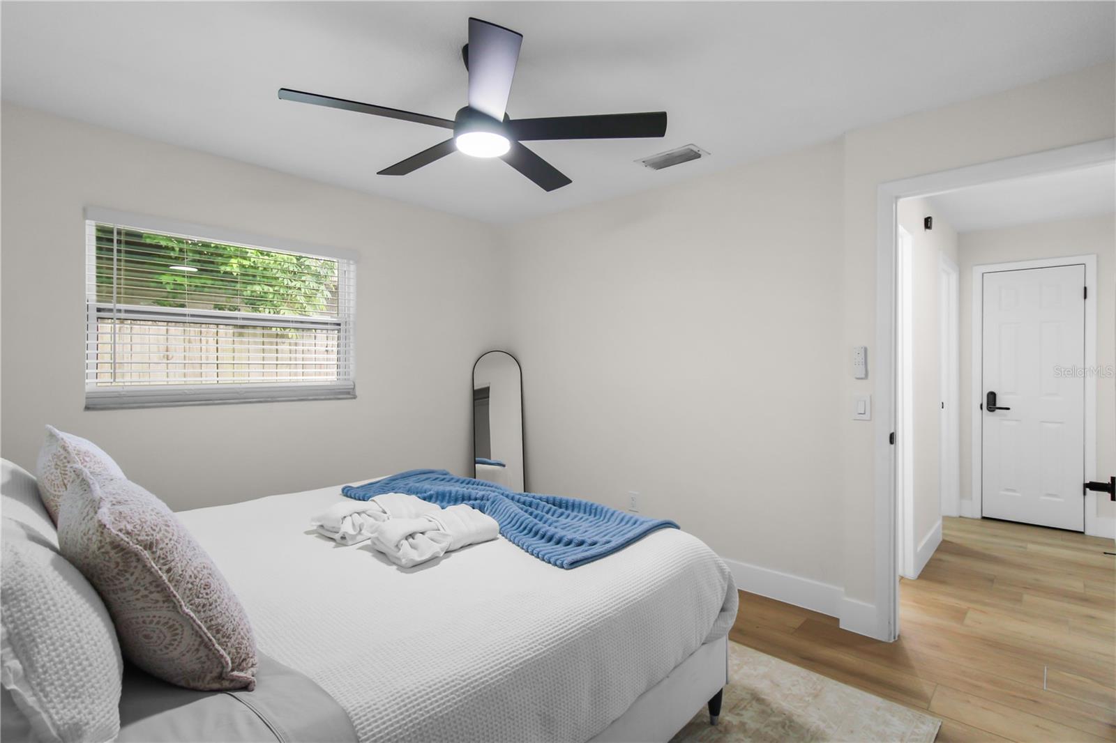3050 MEADOW LAKE AVE — photo 30