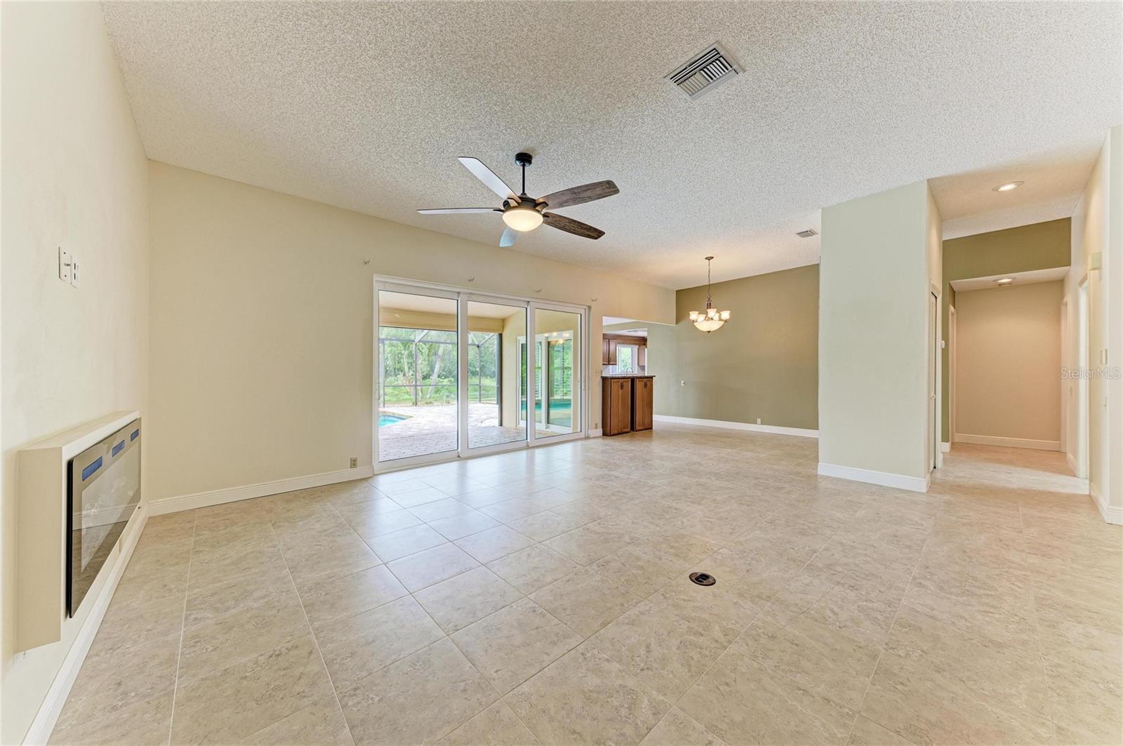 4204 PRO AM AVE E — photo 11
