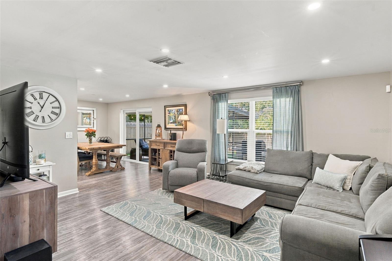 16136 FOXFIRE DR — photo 4