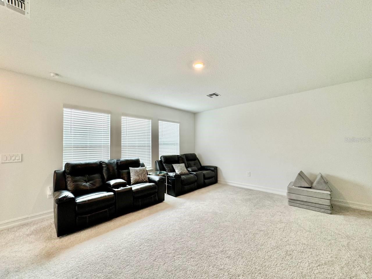 10145 EAGLECREEK LOOP — photo 26
