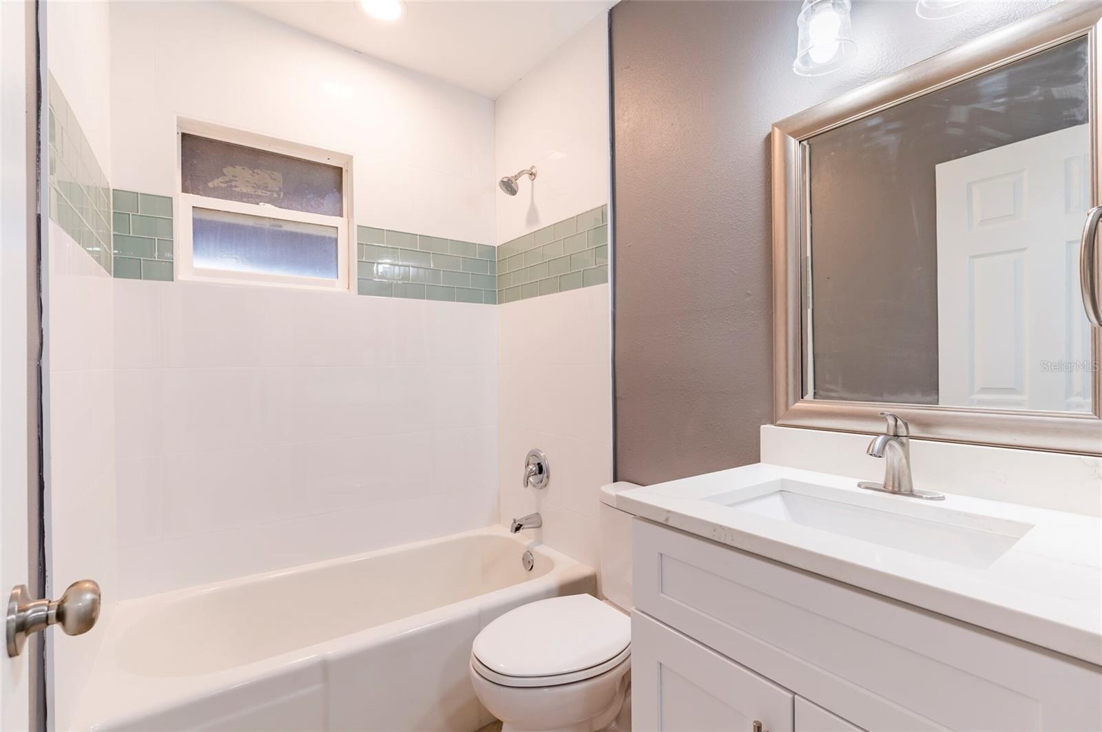 2017 OCEANVIEW PL — photo 12