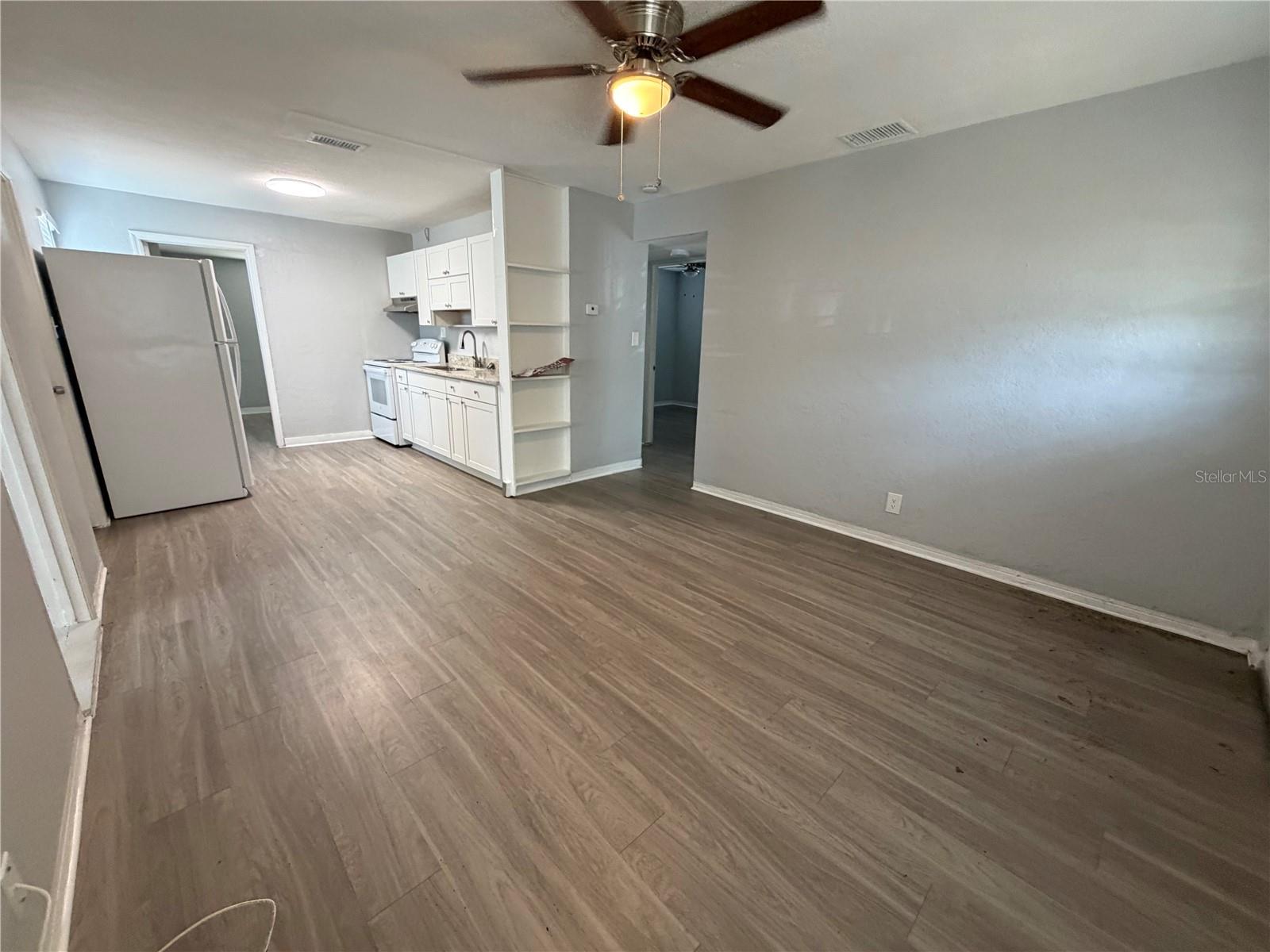2935 DR MARTIN LUTHER KING JR ST S — photo 8