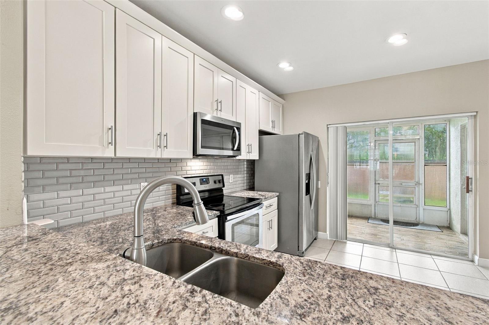 12442 BERKELEY SQUARE DR — photo 7