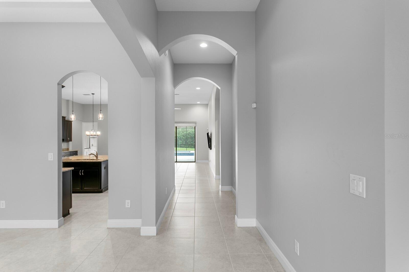 821 FLORESTA ST — photo 12