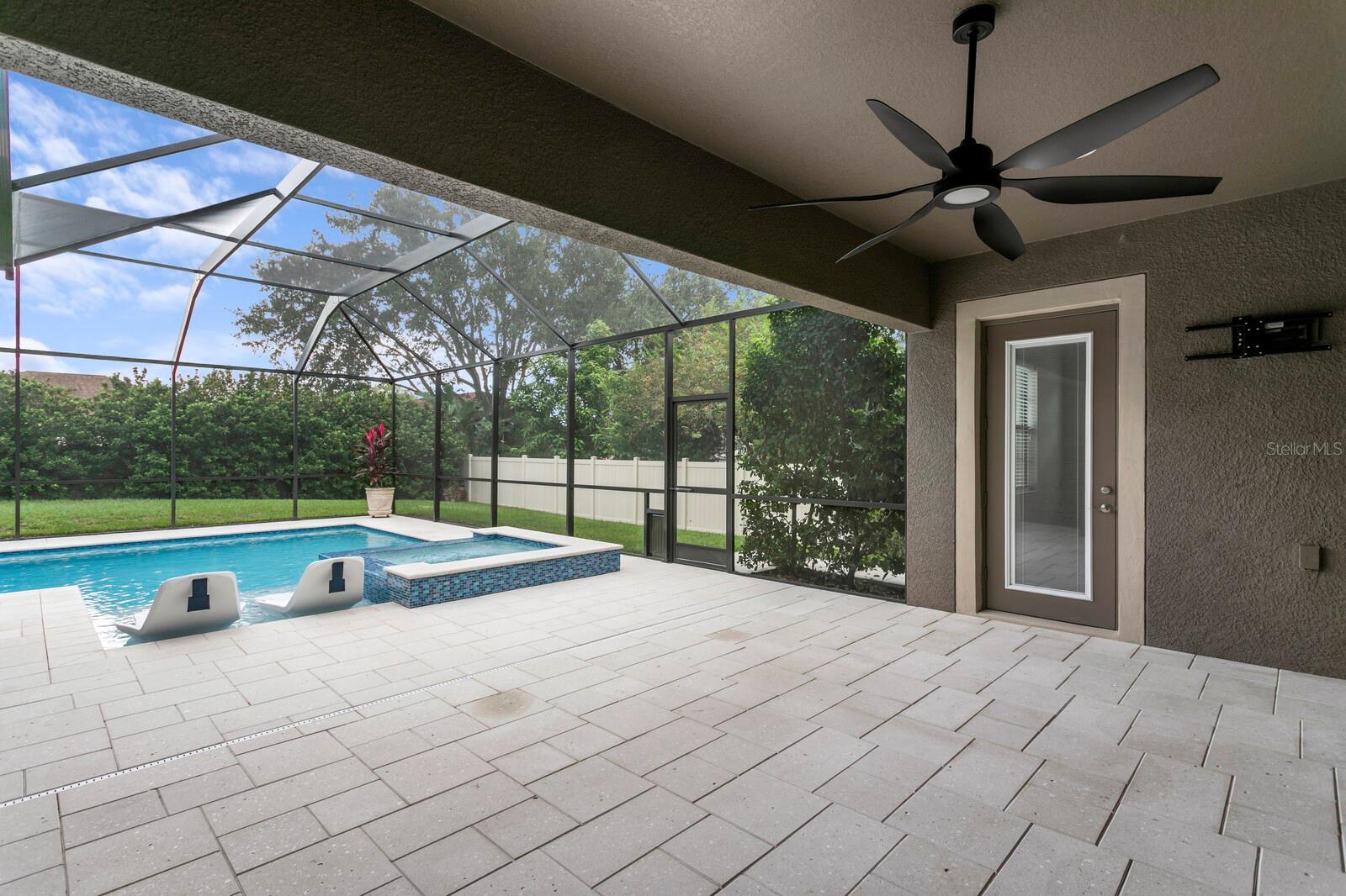 821 FLORESTA ST — photo 47