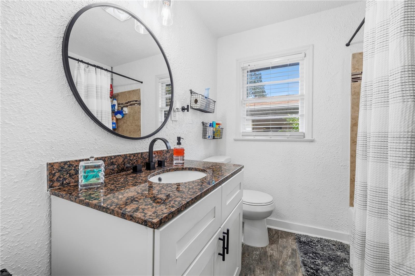 1468 DRUID RD E — photo 17