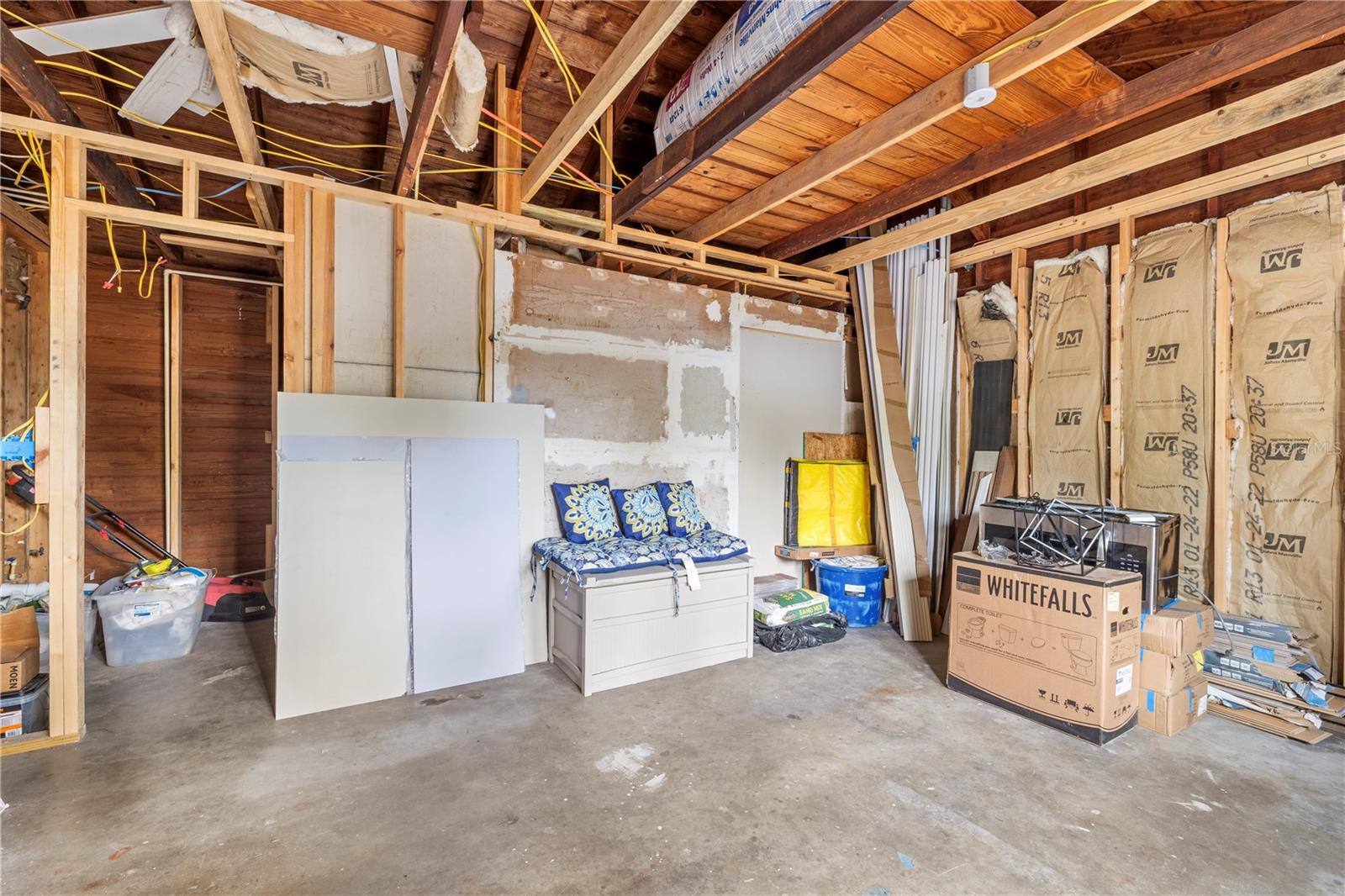 1468 DRUID RD E — photo 46