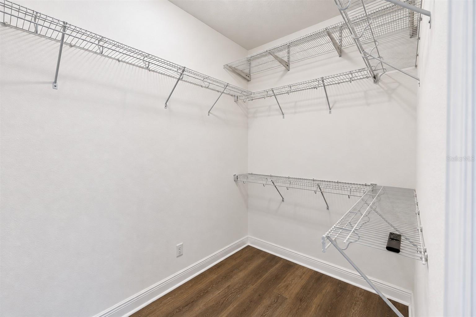 1741 CHERRY WALK RD — photo 37