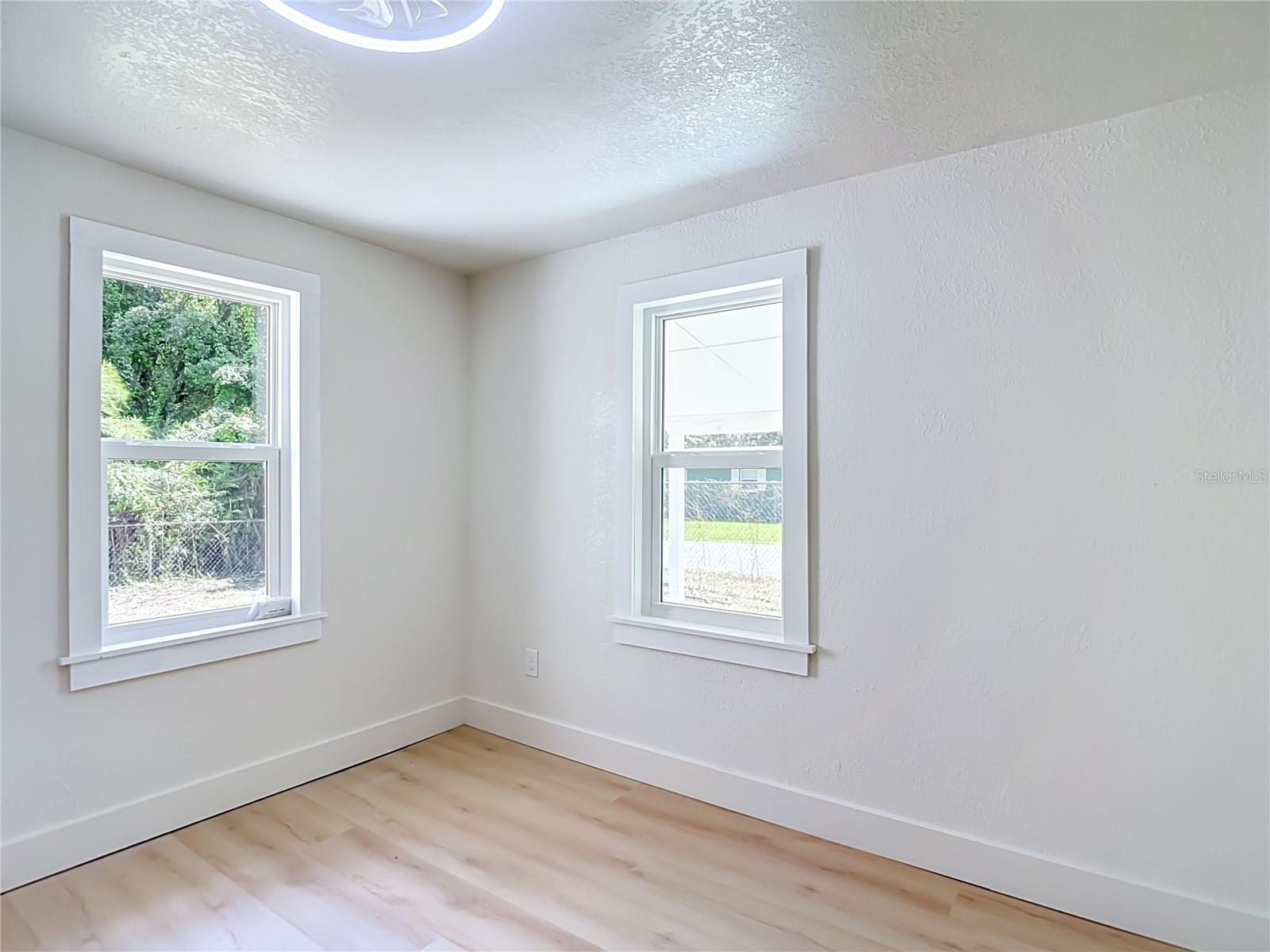 7706 E 25TH AVE — photo 32