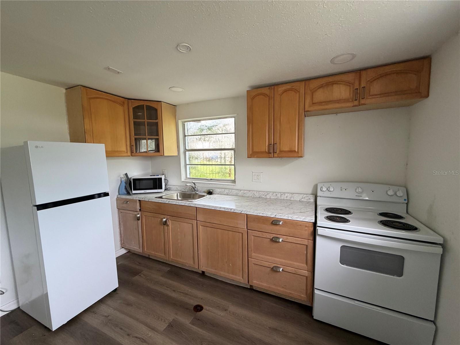 4544 PALOVERDE DR — photo 4