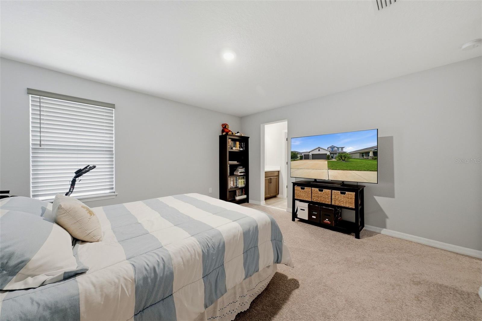 11727 TETRAFIN DR — photo 42