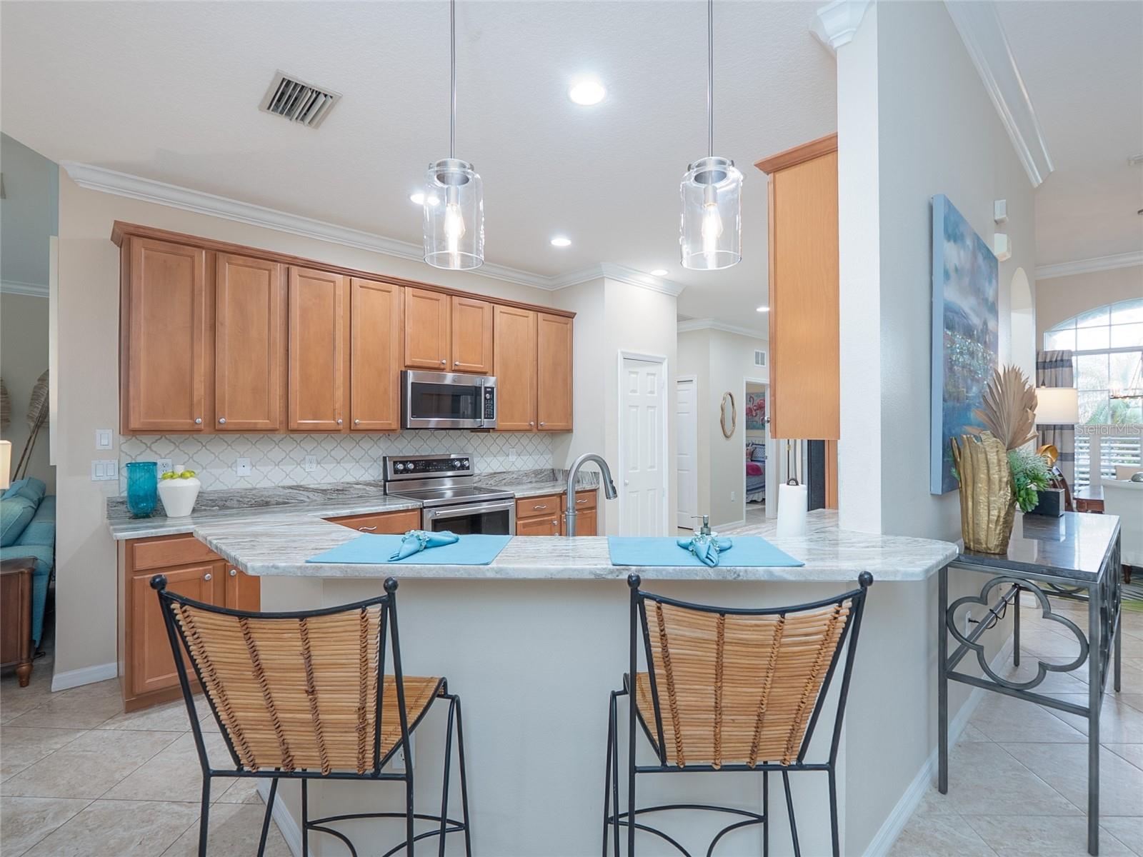 872 CLEAR LAKE DR — photo 12