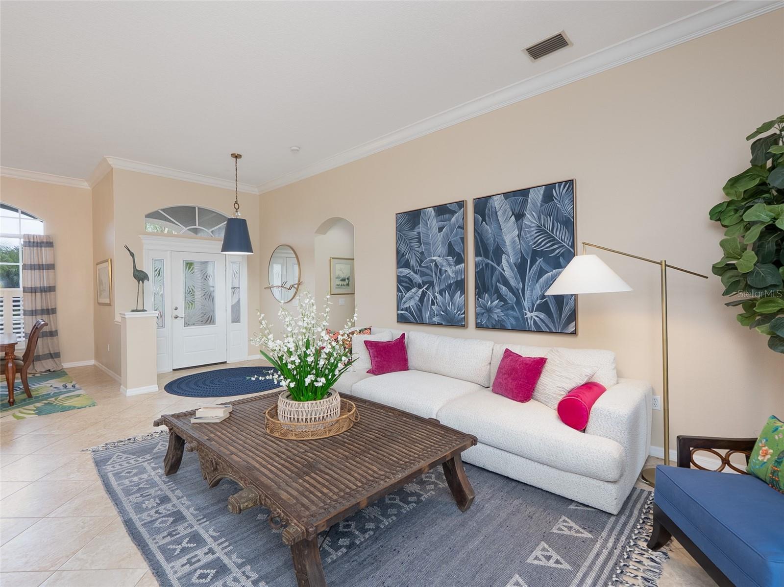 872 CLEAR LAKE DR — photo 4