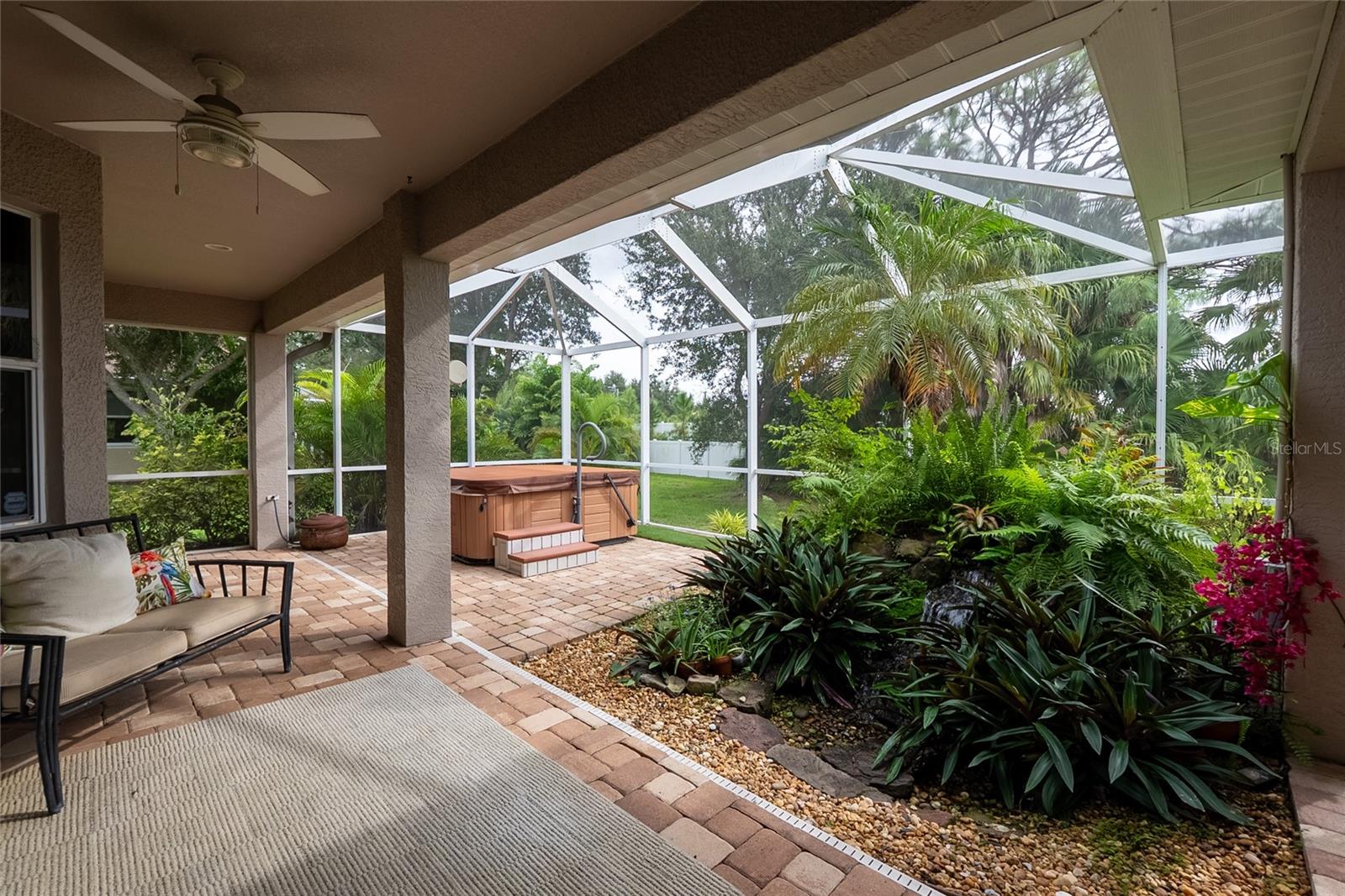 872 CLEAR LAKE DR — photo 47