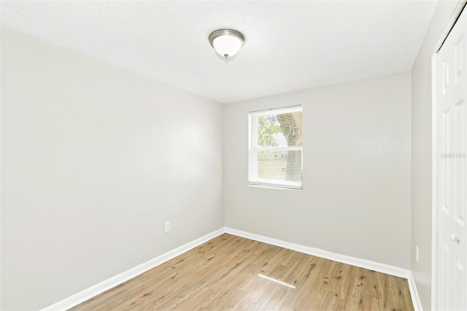 3011 STAR ST — photo 6