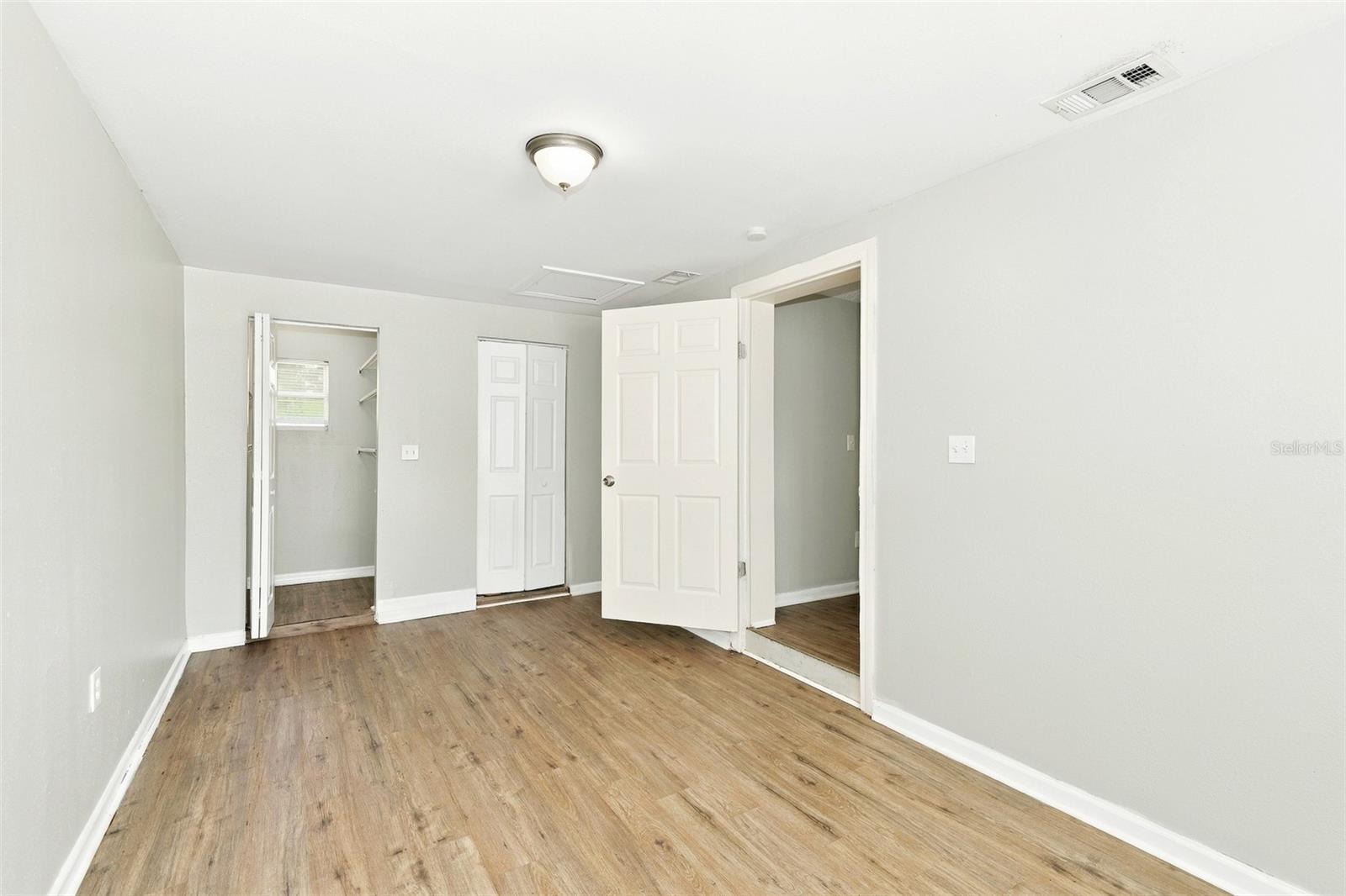 3011 STAR ST — photo 9