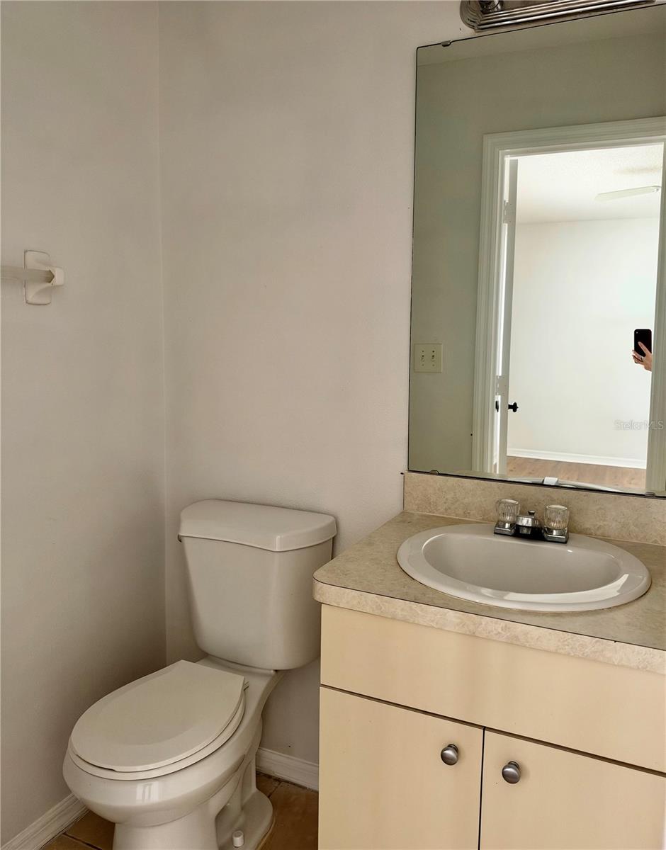 1900 N LIME AVE — photo 11