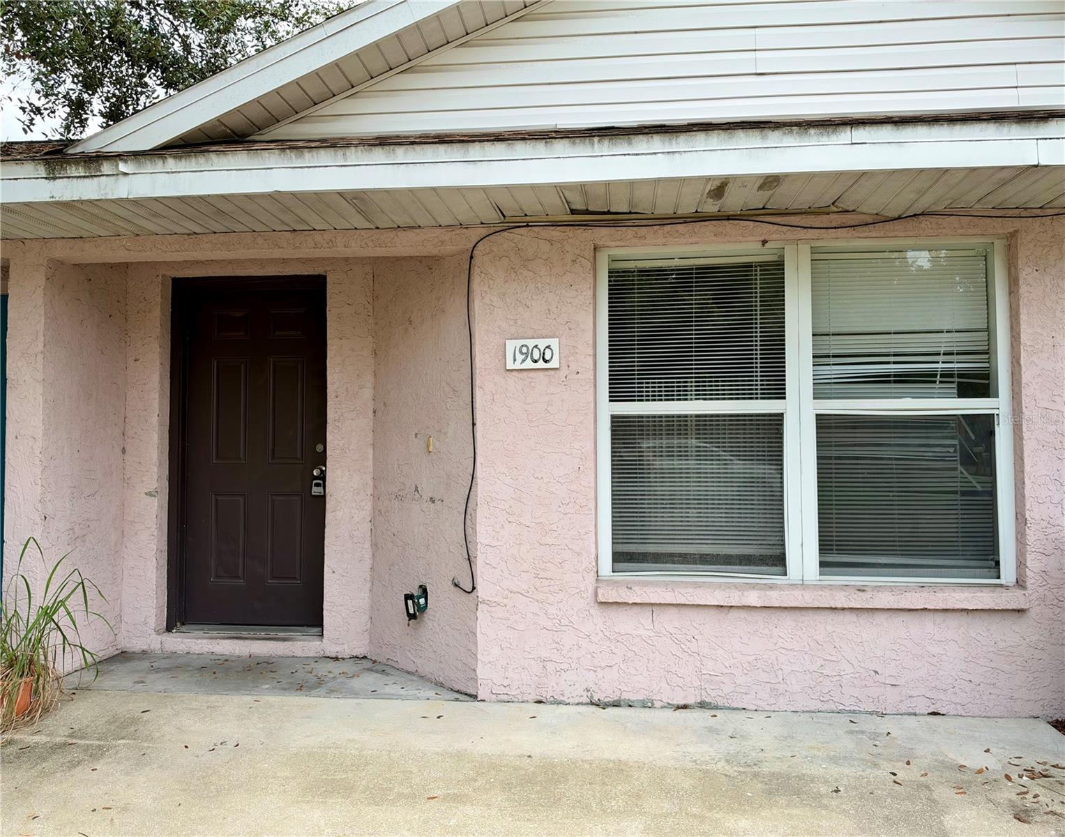 1900 N LIME AVE — photo 14