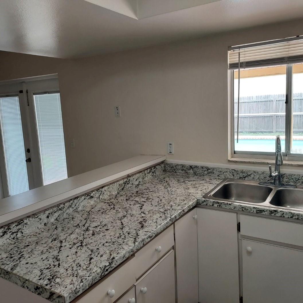 5205 DUBLIN PL — photo 11