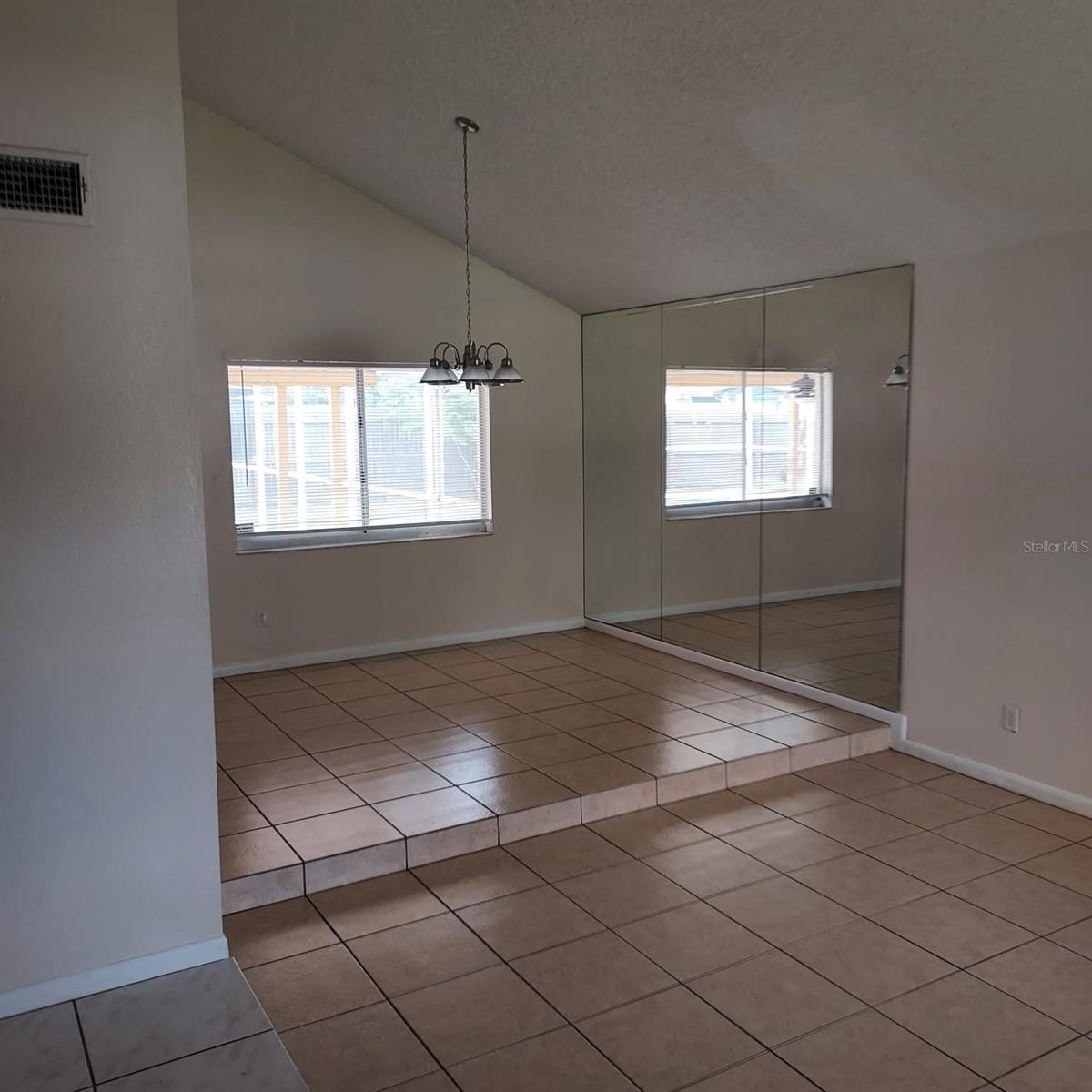 5205 DUBLIN PL — photo 3