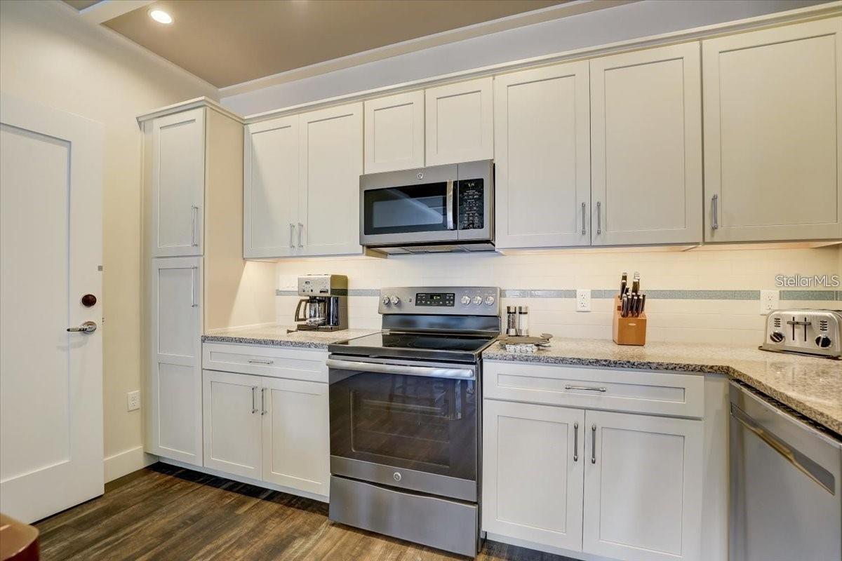 5325 MARINA DRIVE #423 — photo 9