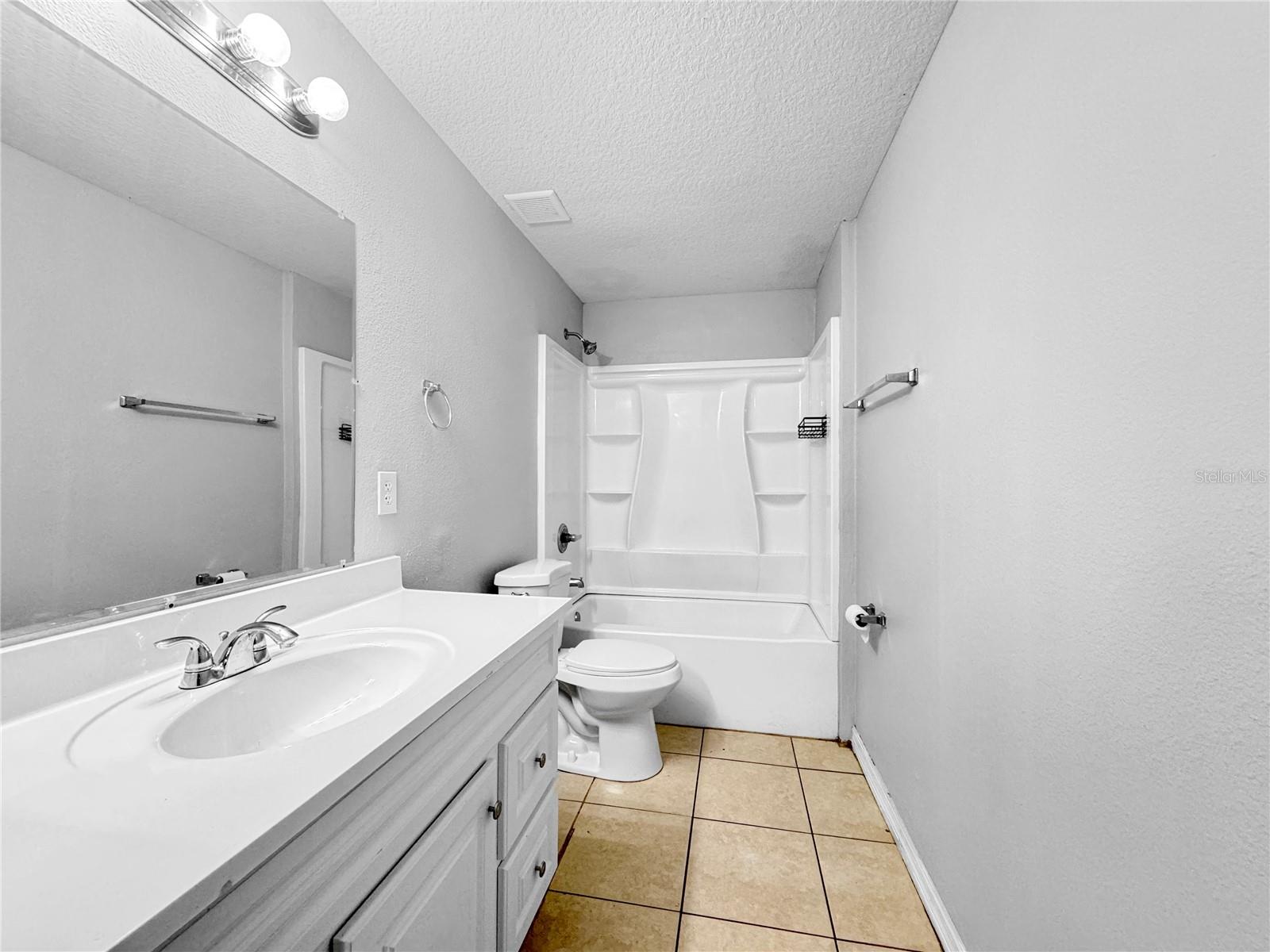 2213 E EMMA ST — photo 14
