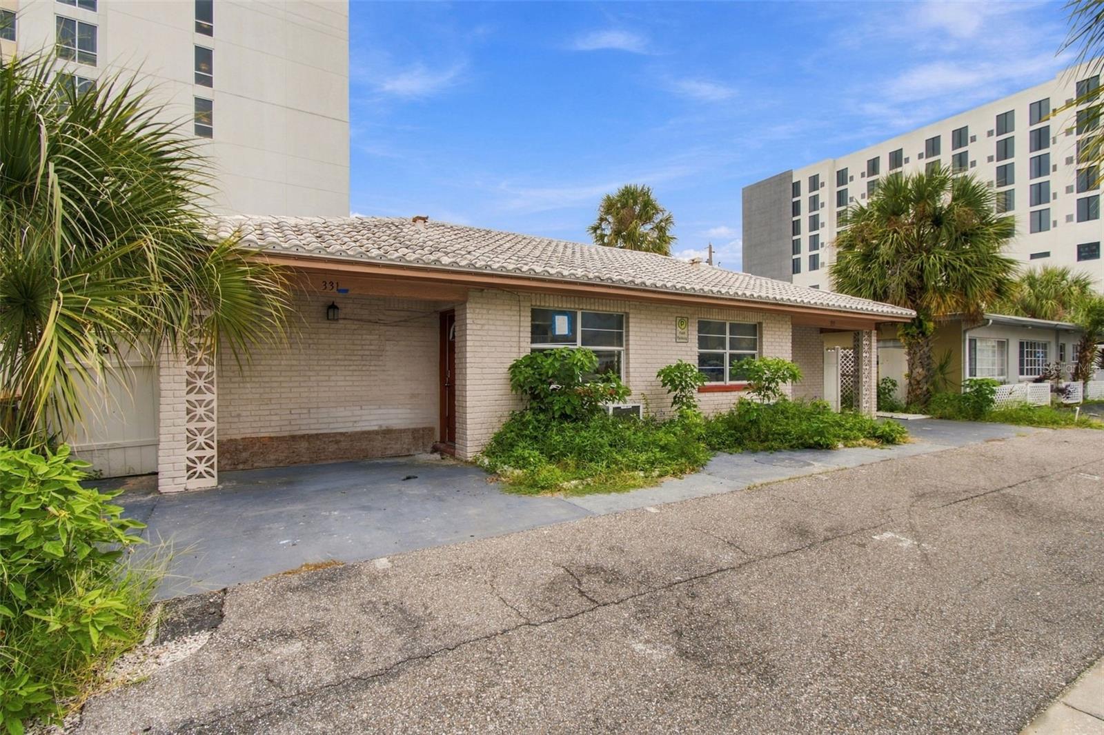 331 CORONADO DR — photo 15