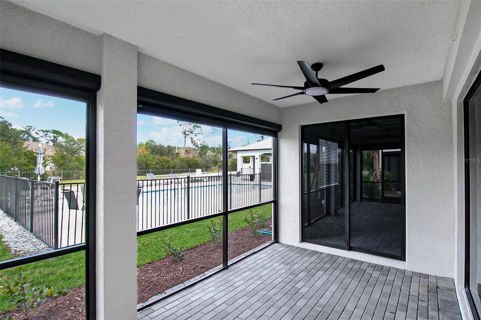 5703 N HONORE AVE #511 — photo 33