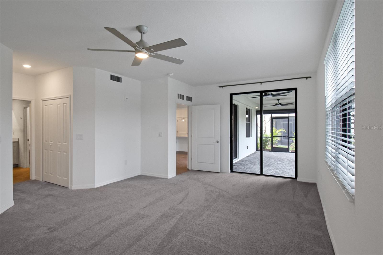 5703 N HONORE AVE #511 — photo 16