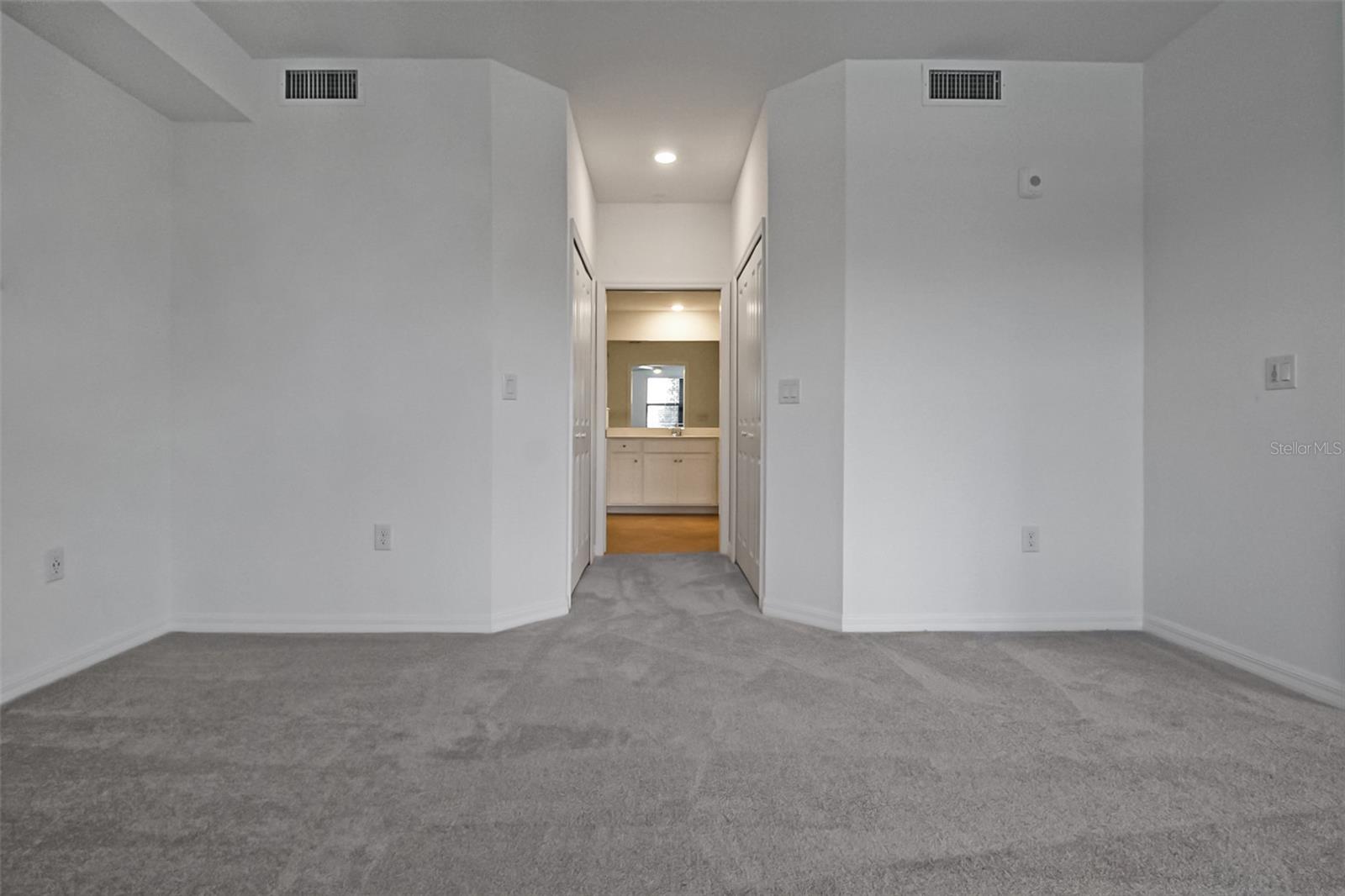 5703 N HONORE AVE #511 — photo 17