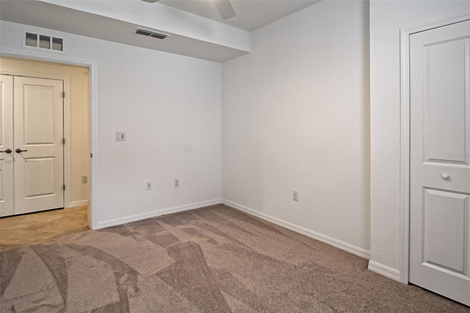 5703 N HONORE AVE #511 — photo 30