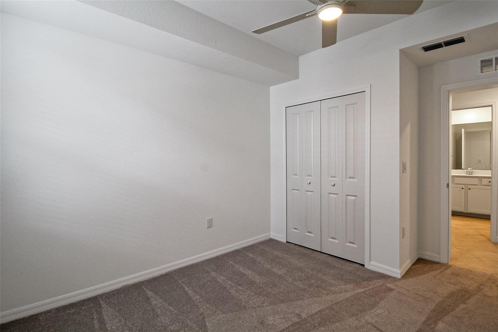5703 N HONORE AVE #511 — photo 18