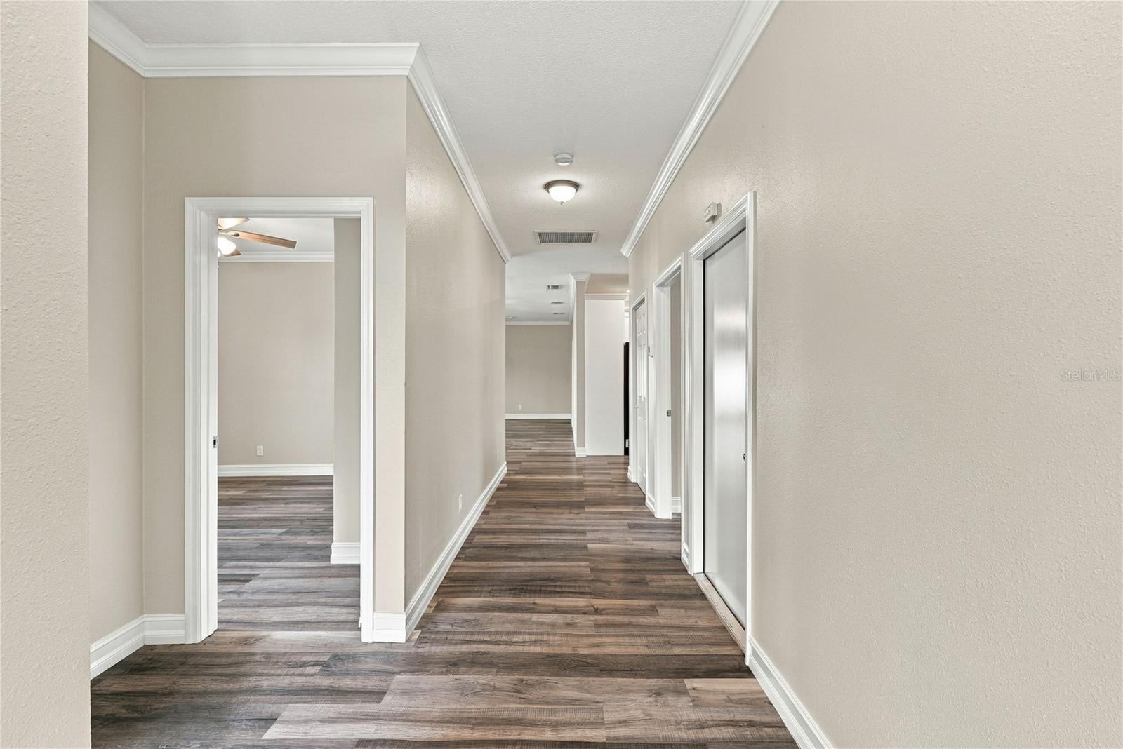 5625 35TH WAY N — photo 3
