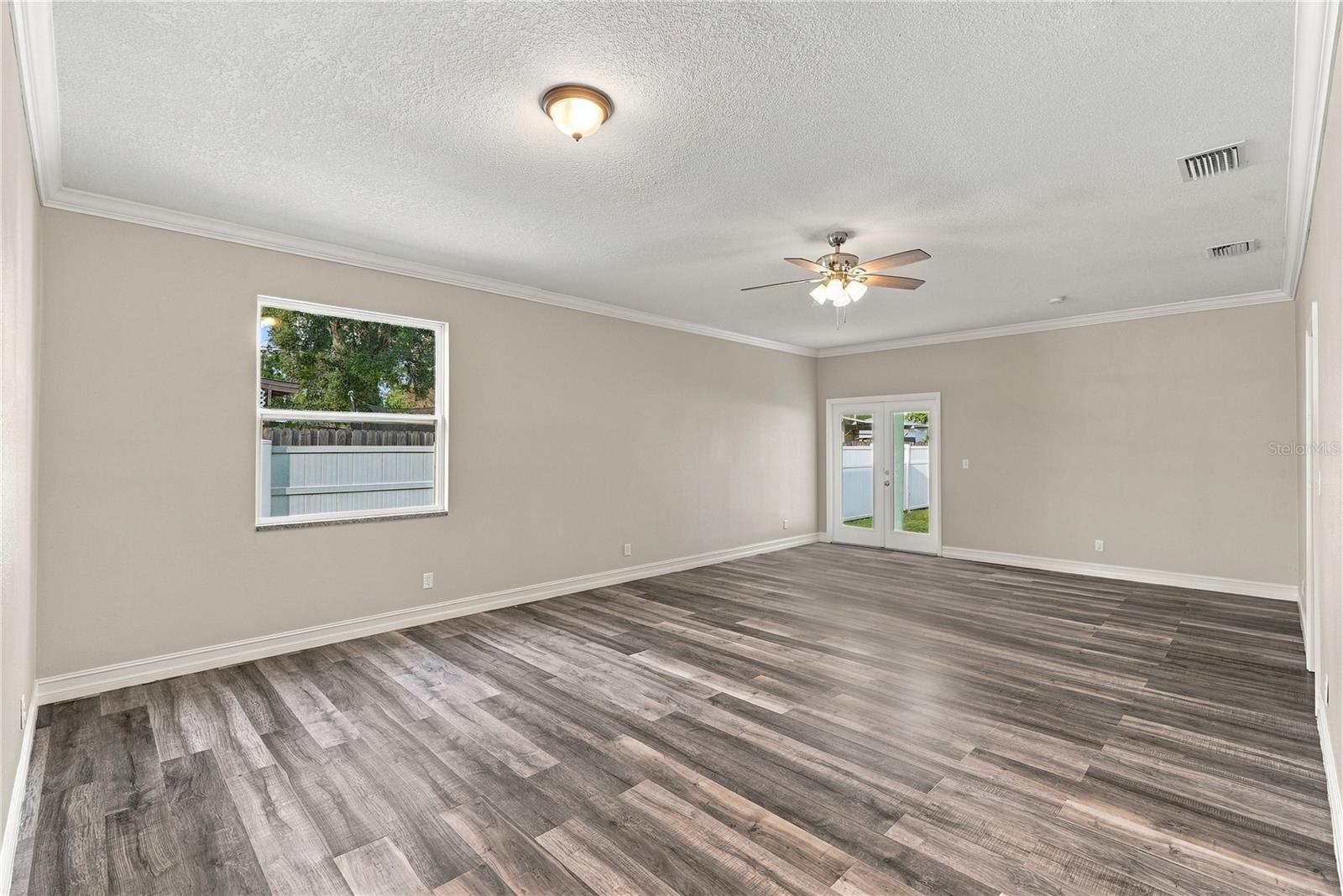 5625 35TH WAY N — photo 10