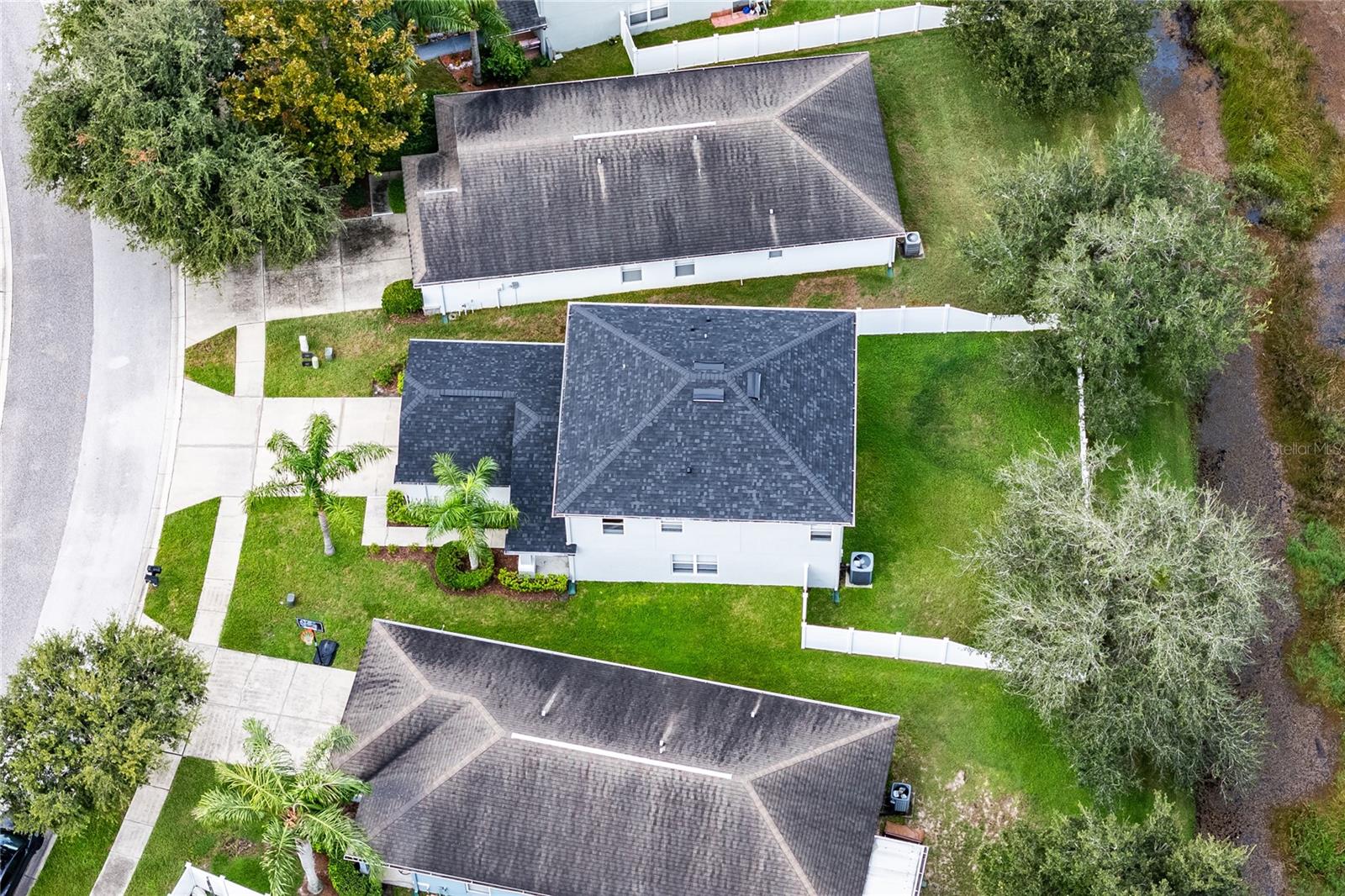 3323 WHITLEY BAY CT — photo 92
