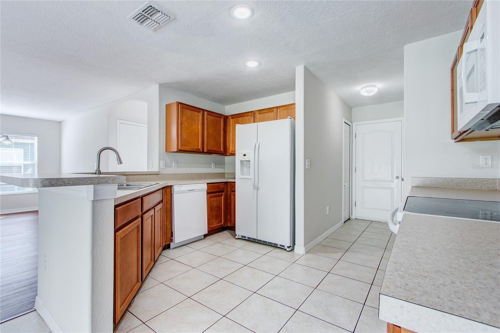 3323 WHITLEY BAY CT — photo 23