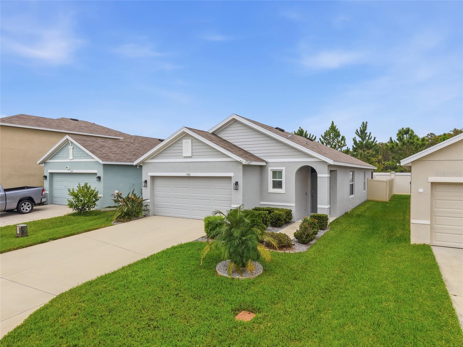 3102 SUNCOAST PLAINS DR — photo 2